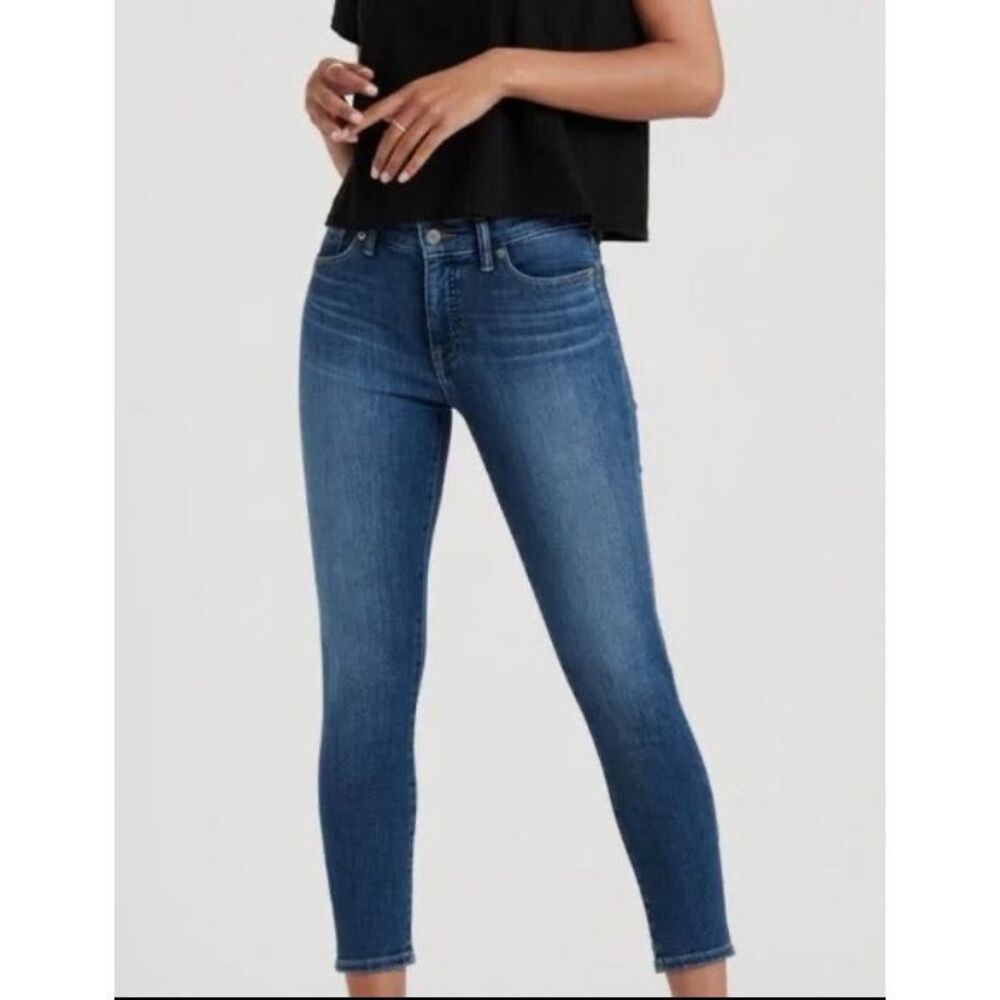Lucky Brand Blue Midrise Crop Ava Jeans